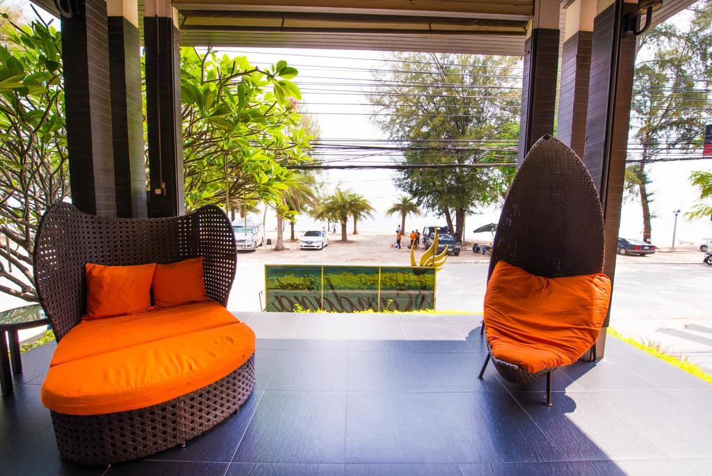 FuramaXclusive Sandara Hua Hin at Cha-am Beach Bagian luar foto
